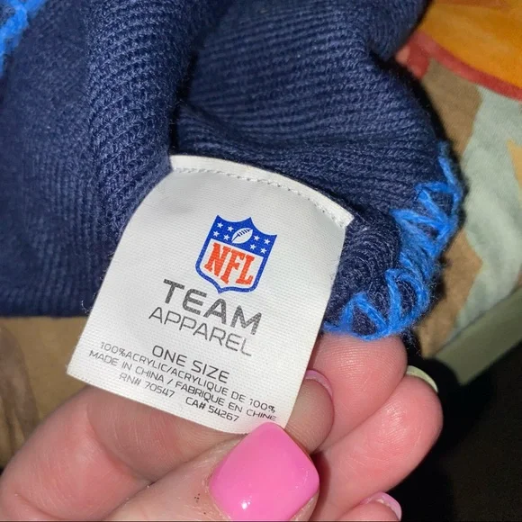 San Diego SD Chargers NFL Football Sports Knit Cap Beanie Winter Hat pom pom - Picture 6 of 6